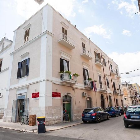 Maison San Michele Lovely Apartment Trani Bagian luar foto