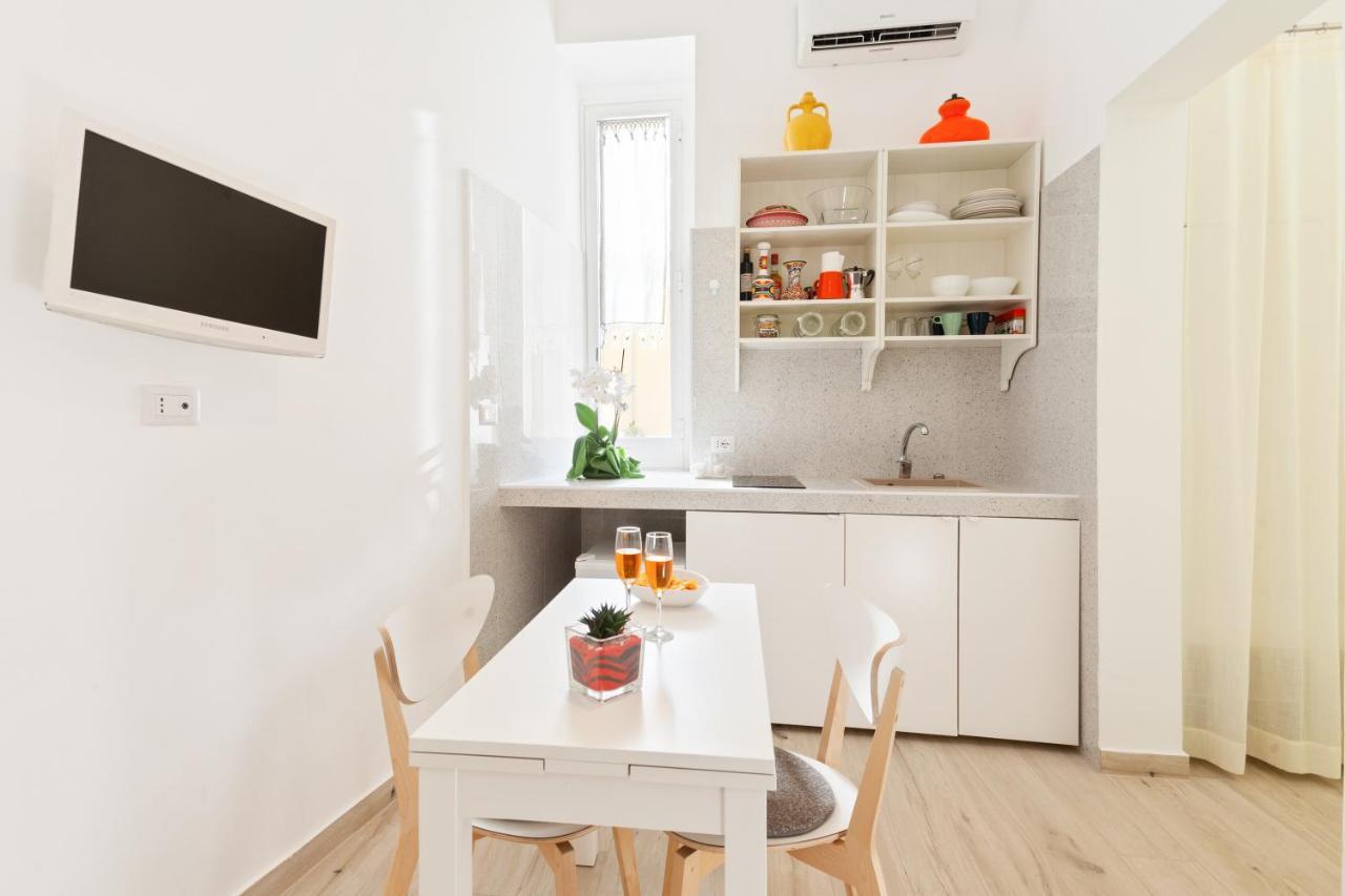 Maison San Michele Lovely Apartment Trani Bagian luar foto